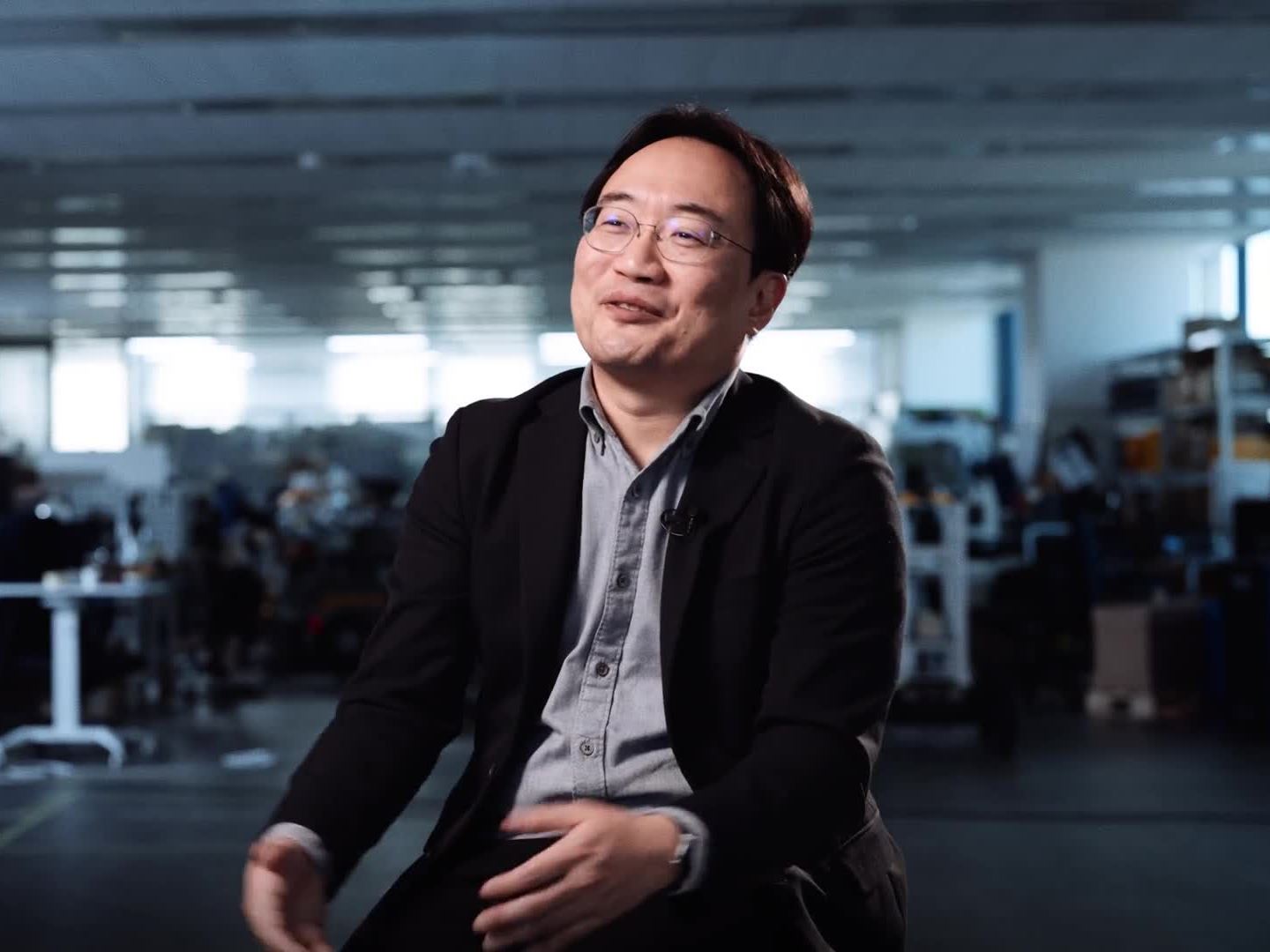 long-form-mobed-video