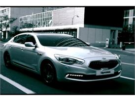 Kia Quoris Driving Footage