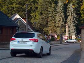 Kia cee'd SW GT Driving