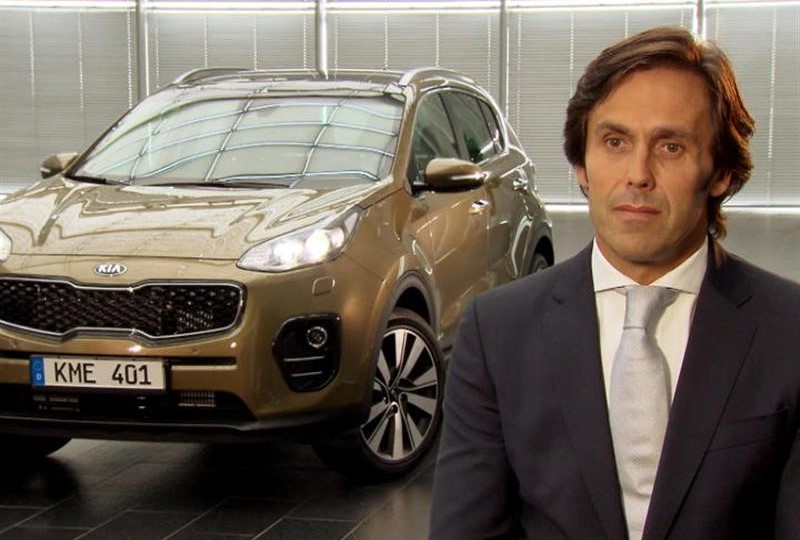 kia-unveils-all-new-sportage-and-optima-at-2015-frankfurt-international-motor-show