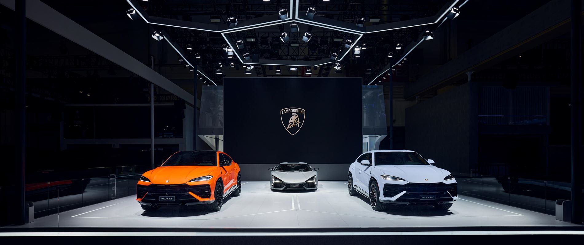 Lamborghini Urus SE Makes World Premiere at Auto China Beijing 2024