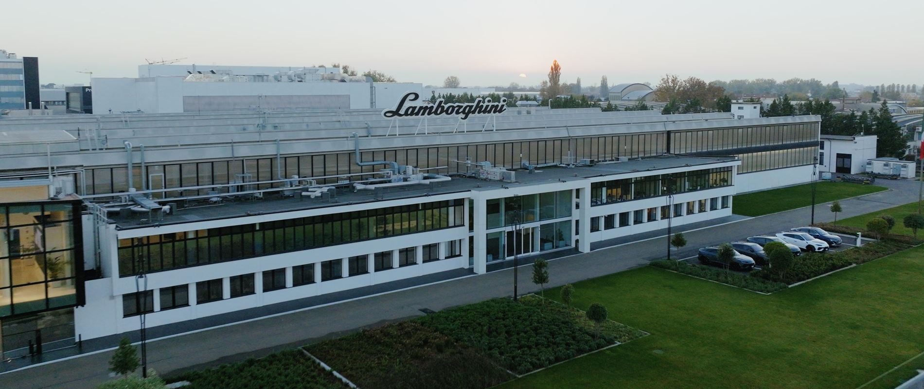 New roles in Automobili Lamborghini s international commercial organization