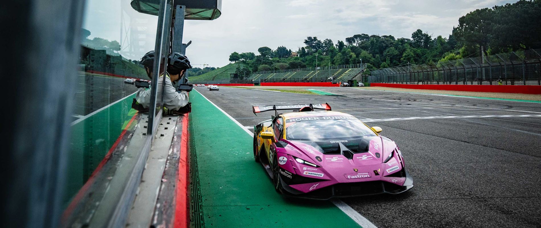 lamborghini-super-trofeo-europe--rytter-fraboni-claim-double-victory-at-imola