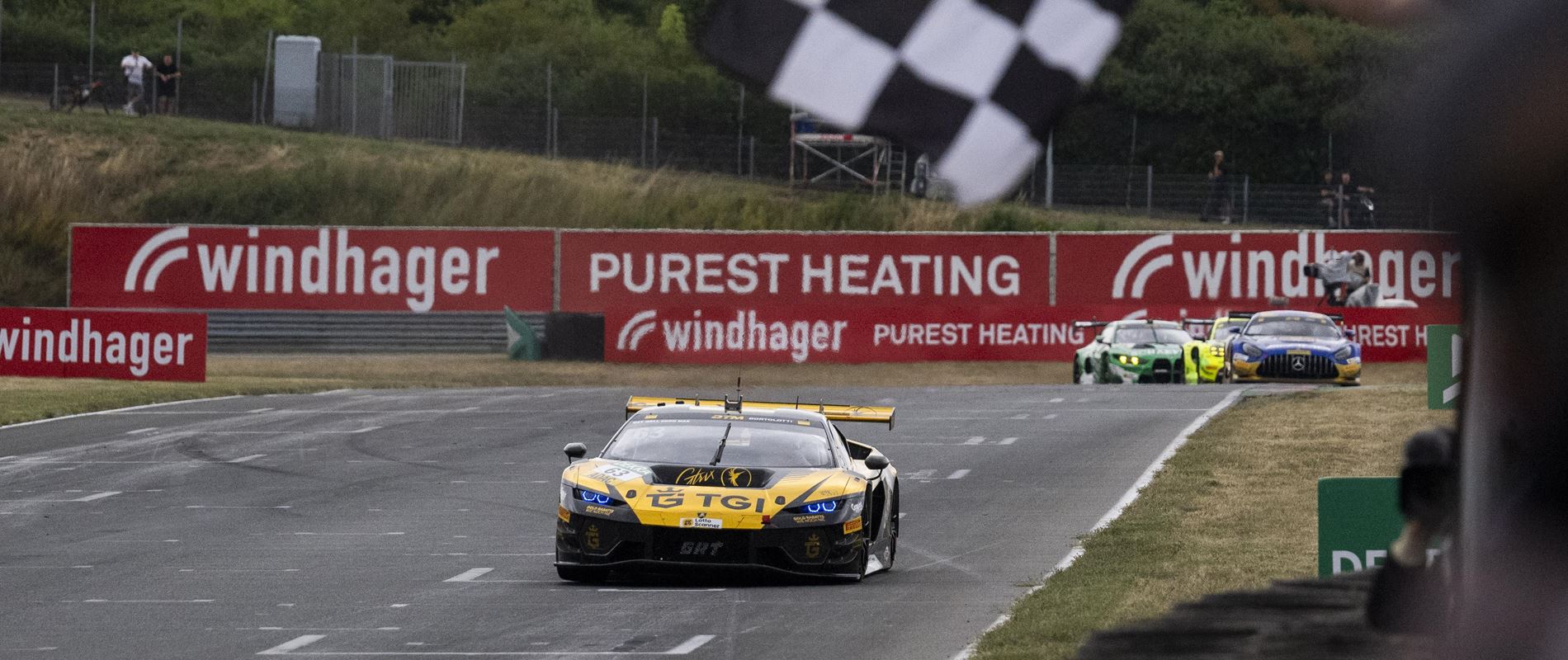 lamborghini-claims-breakthrough-maiden-victory-for-the-temerario-gt3-in-second-dtm-race-at-oschersle