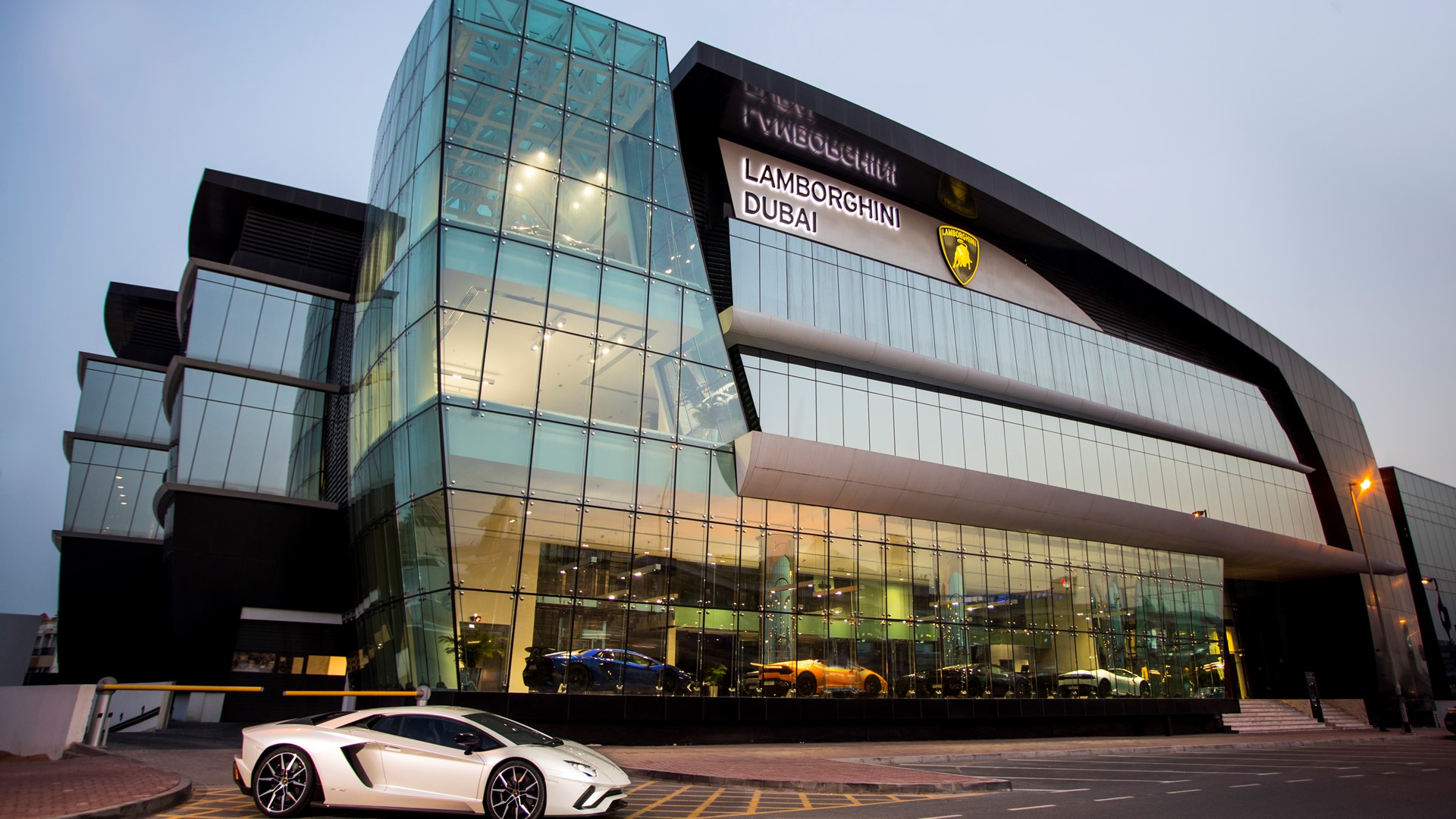 Lamborghini Dubai Showroom - exterior