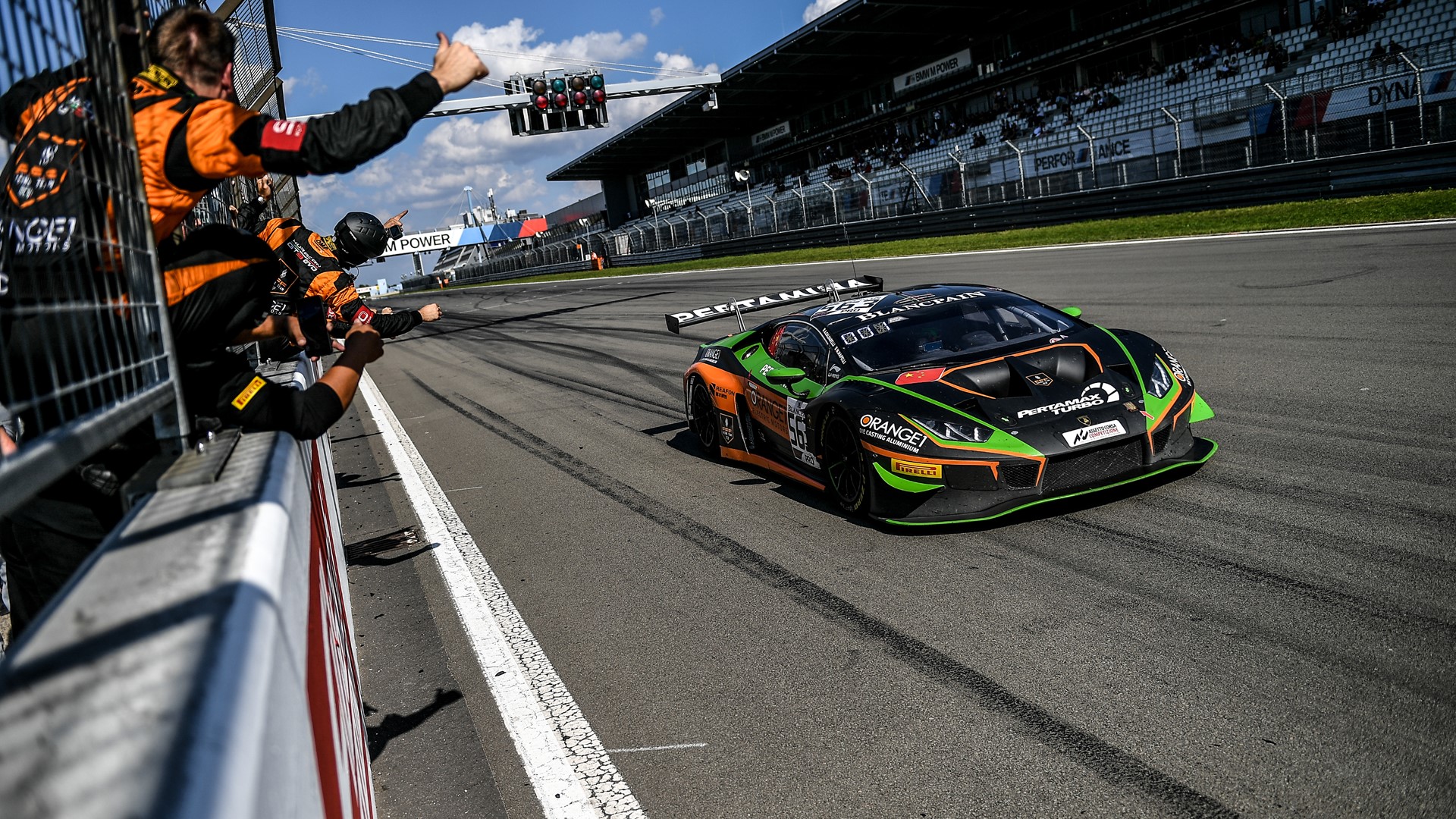 GT World Challenge Nurburgring Race 1 - Orange1 FFF Racing Lamborghini Huracàn Evo