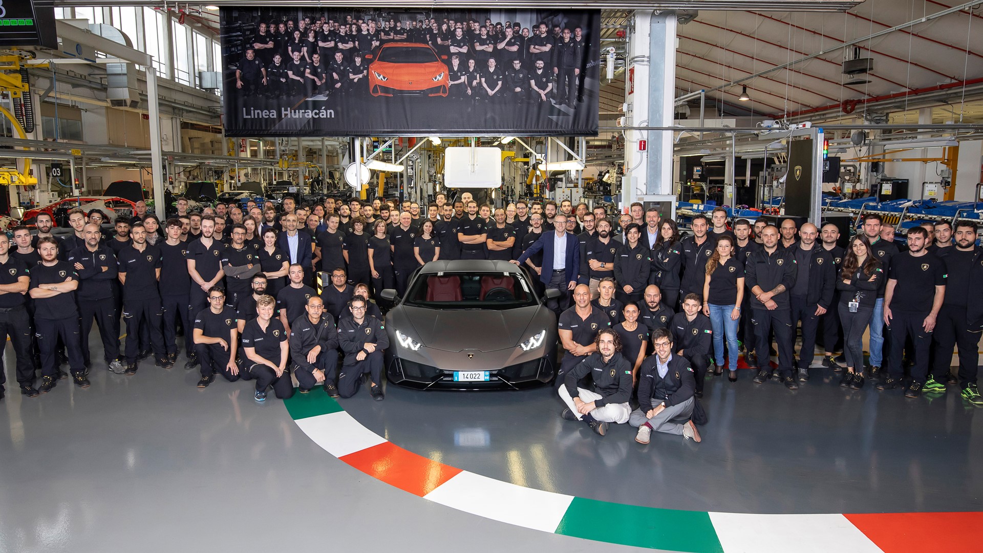 14.022 Lamborghini Huracán produced