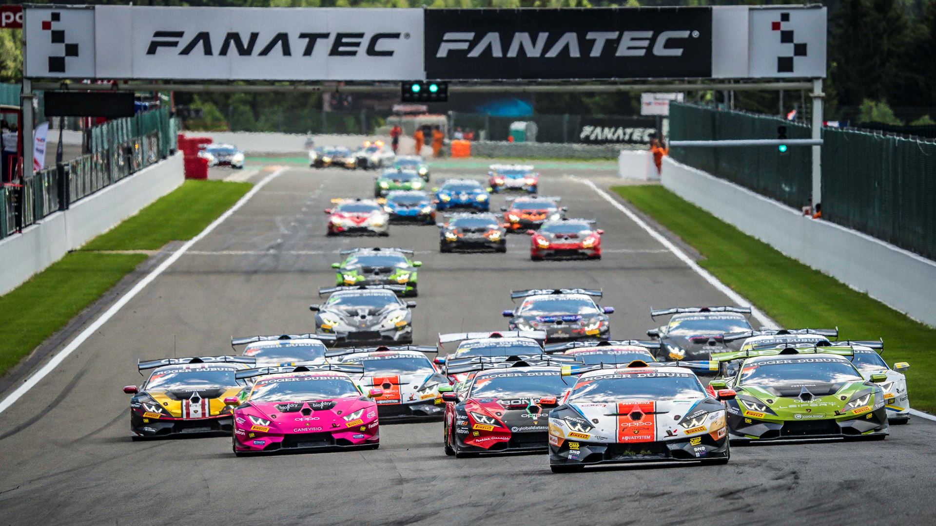Lamborghini Super Trofeo Europe - Spa   start Race 1