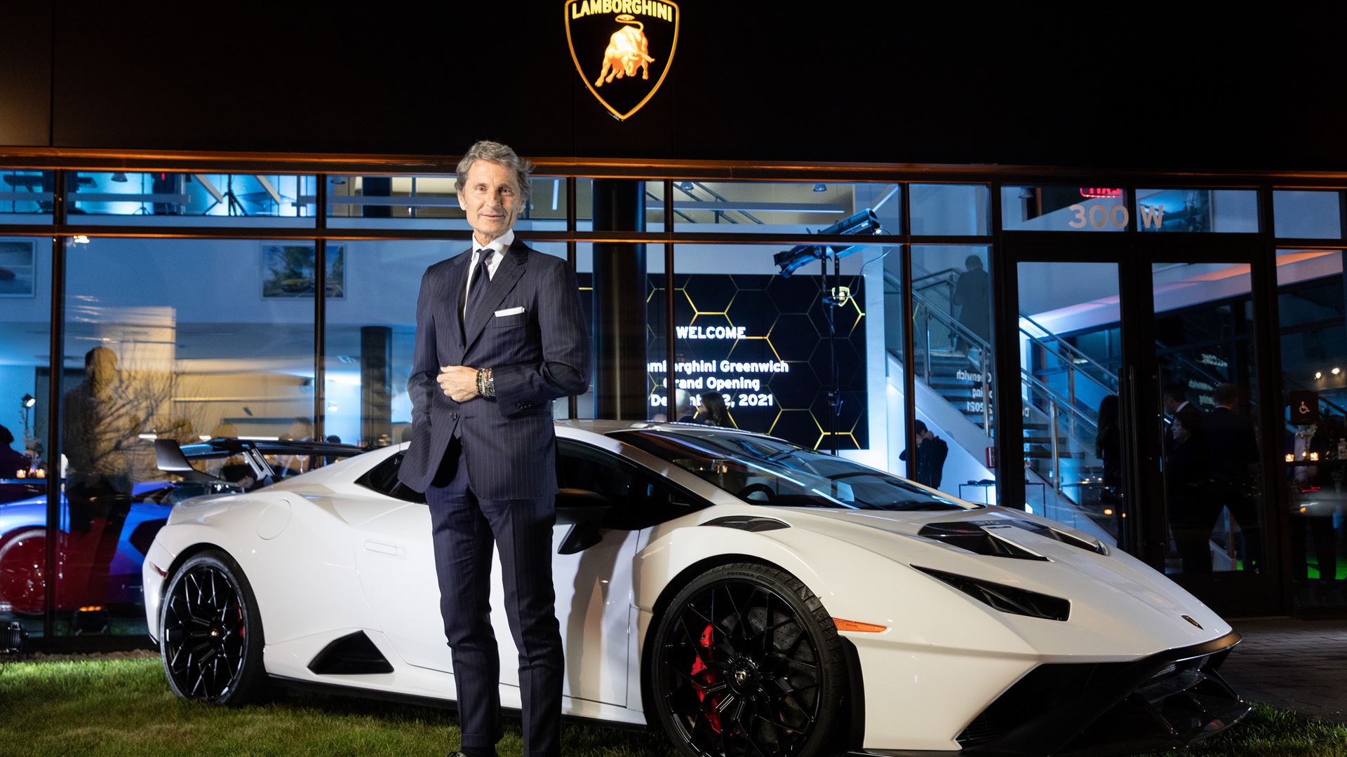 Lamborghini Expands Retail Footprint in US with New Showroom in Greenwich, CT - Image 3