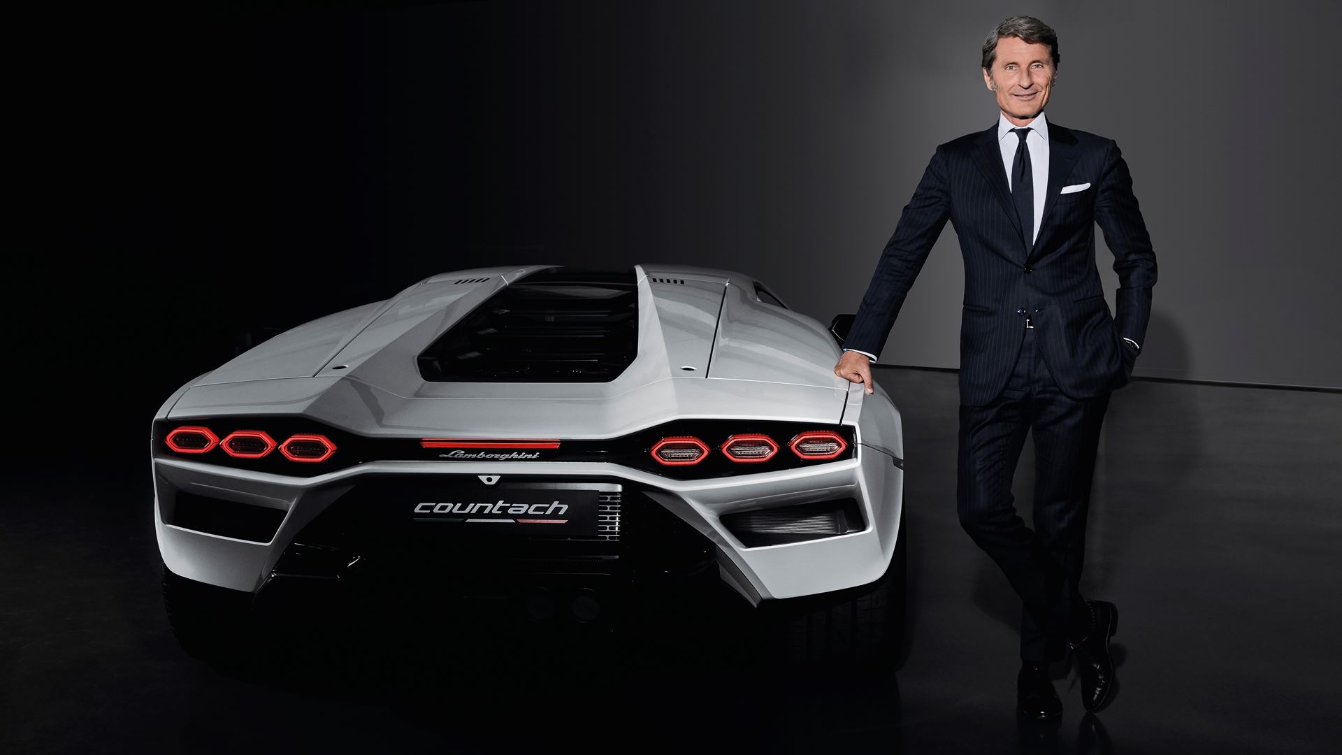 SW with Countach LPI 800-4