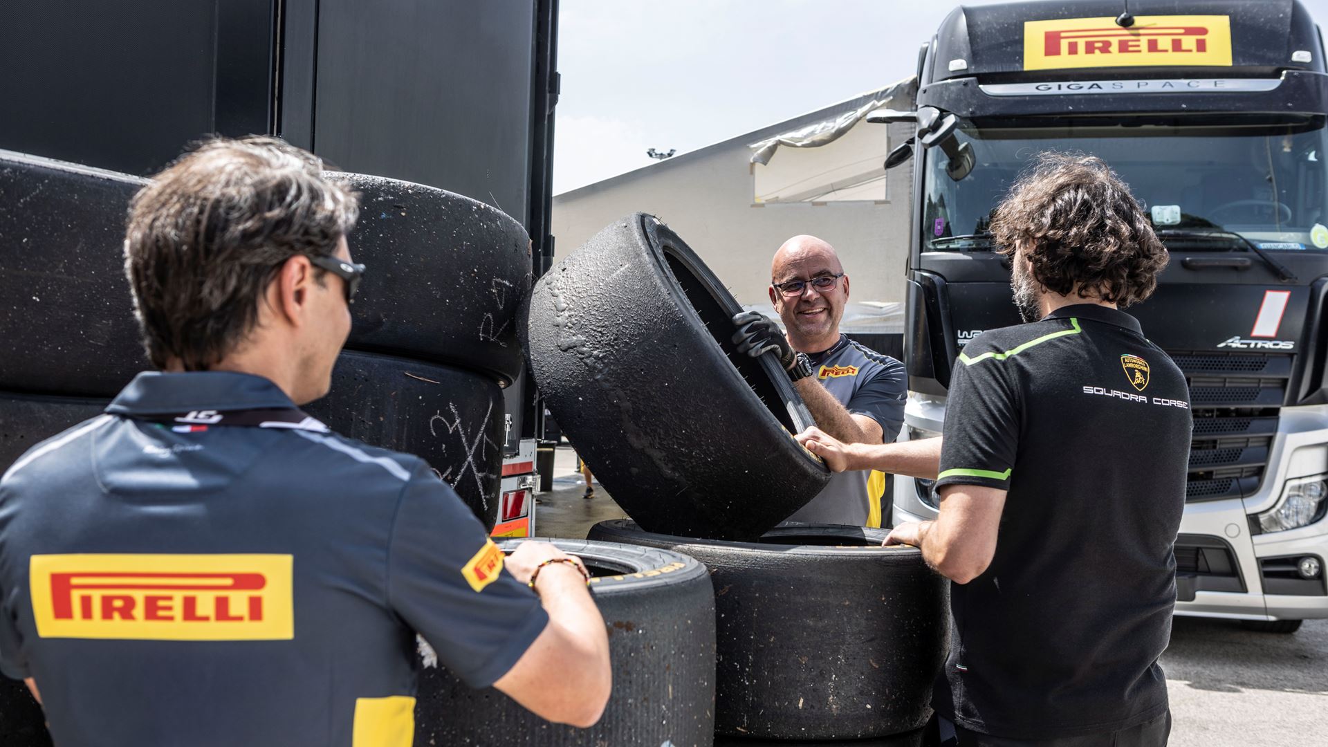 Automobili Lamborghini ST Misano Pirelli Environmenta Project