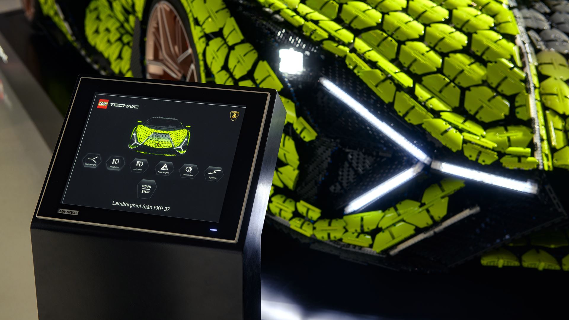 Lamborghini Sián FKP 37 LEGO Technic