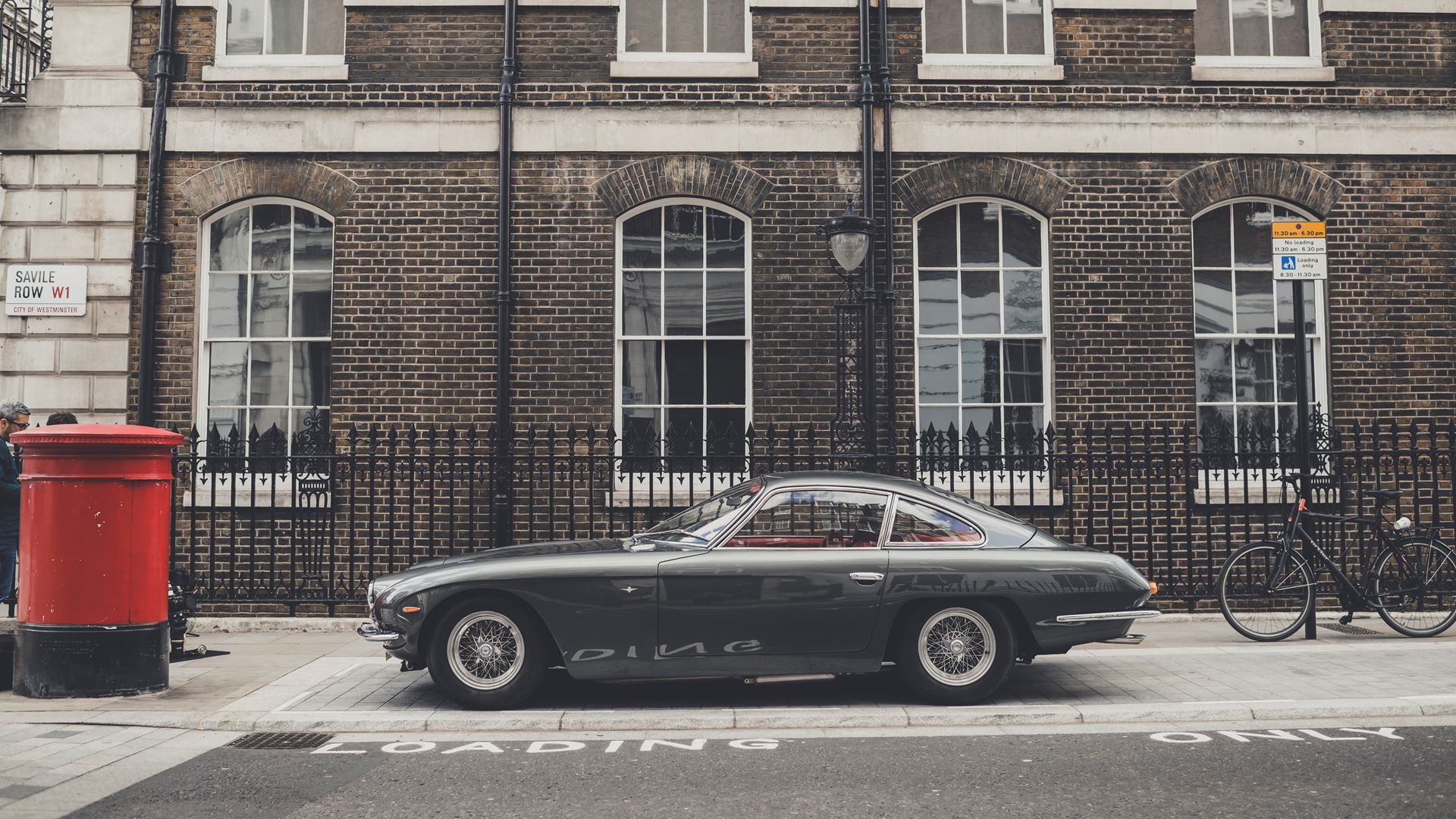 Lamborghini 400 GT