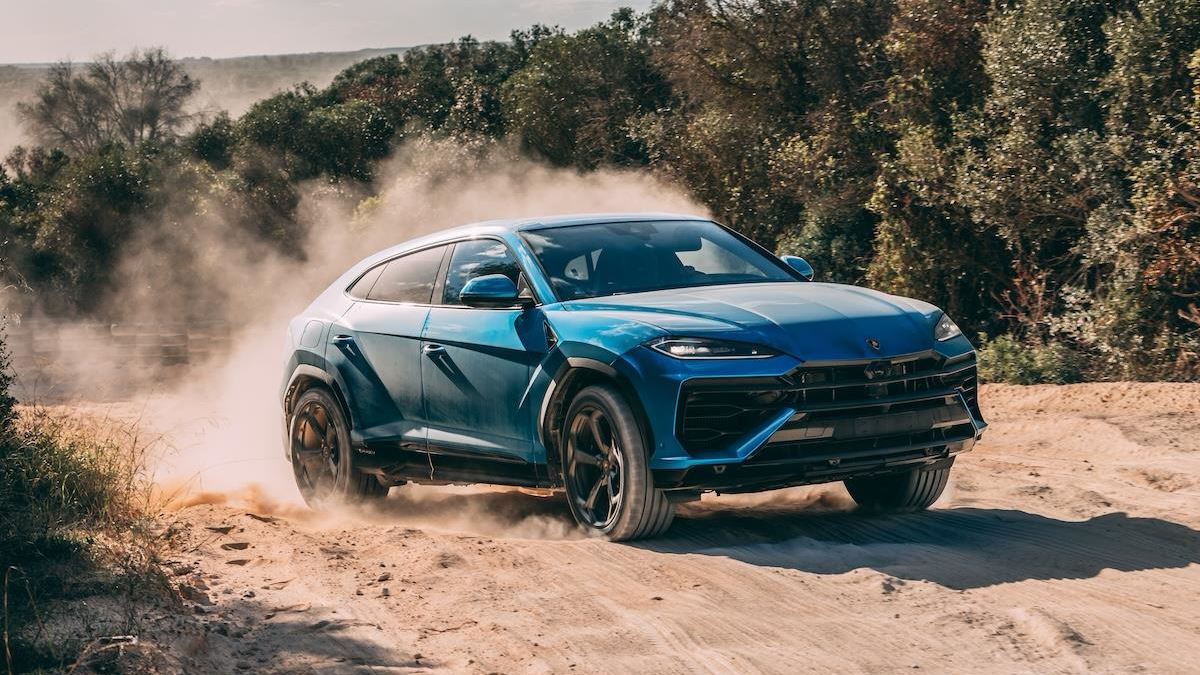 The Lamborghini Urus SE the best of both worlds