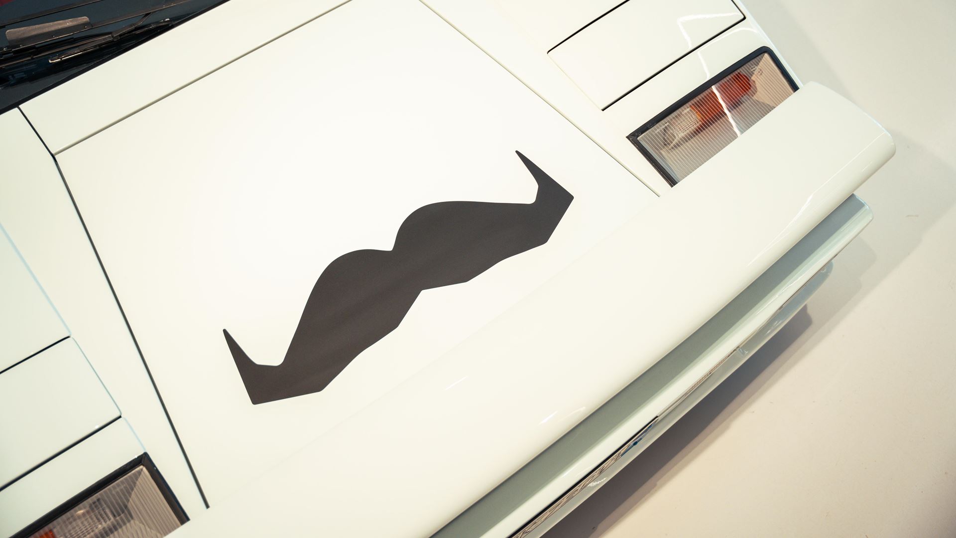 Automobili Lamborghini x Movember