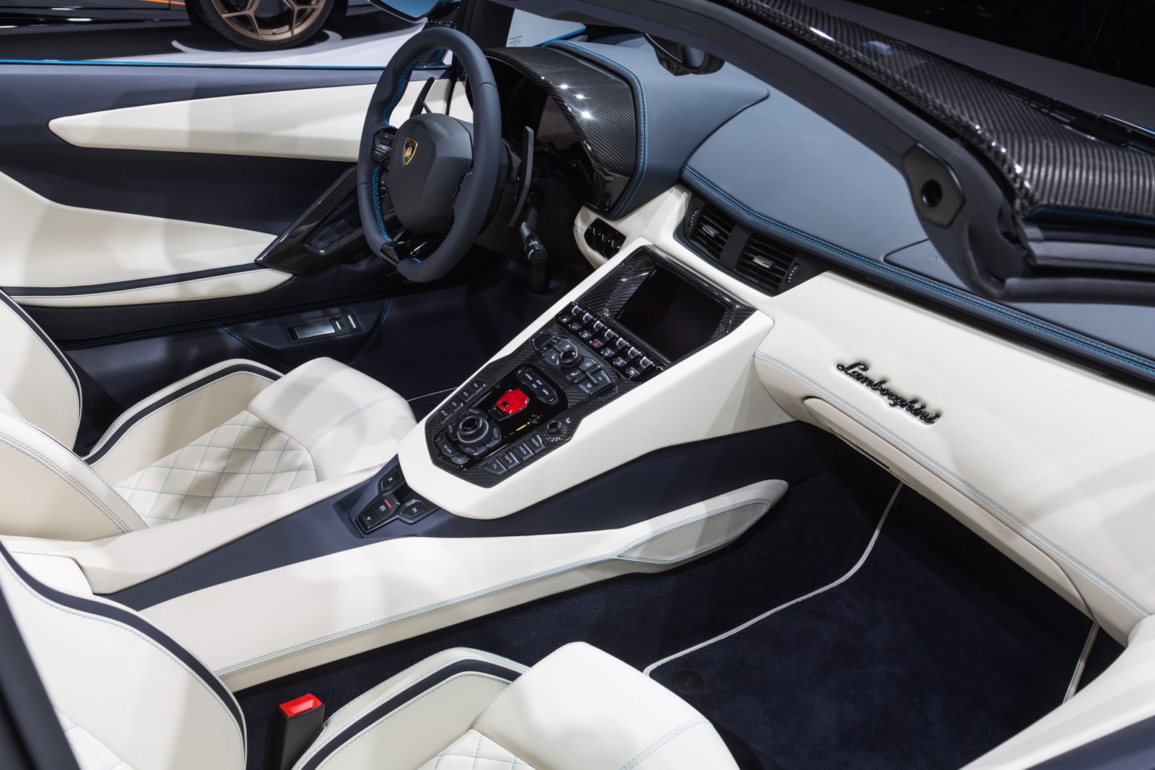 Lamborghini Aventador S Interior