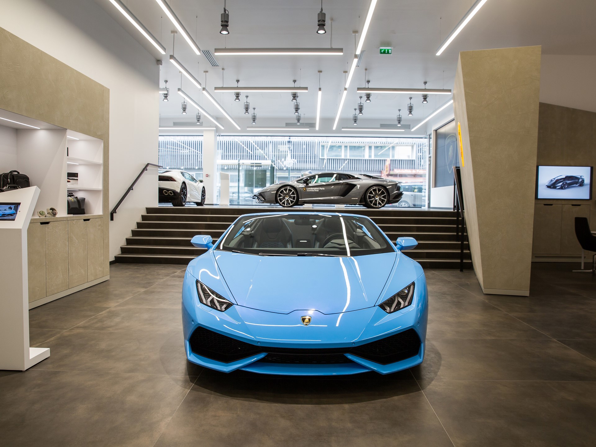 Lamborghini Paris Showroom (4)