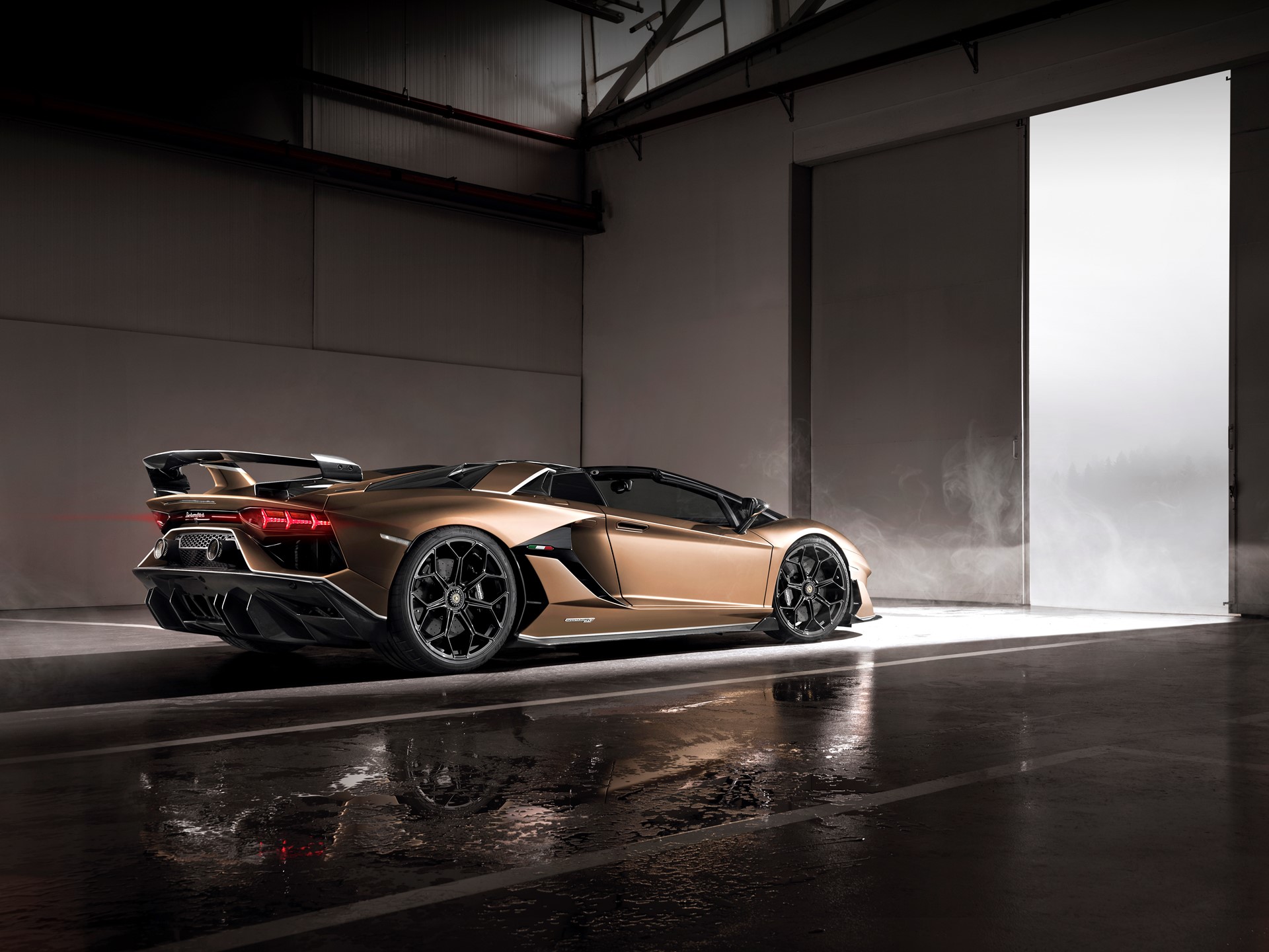 Aventador SVJ Roadster 4