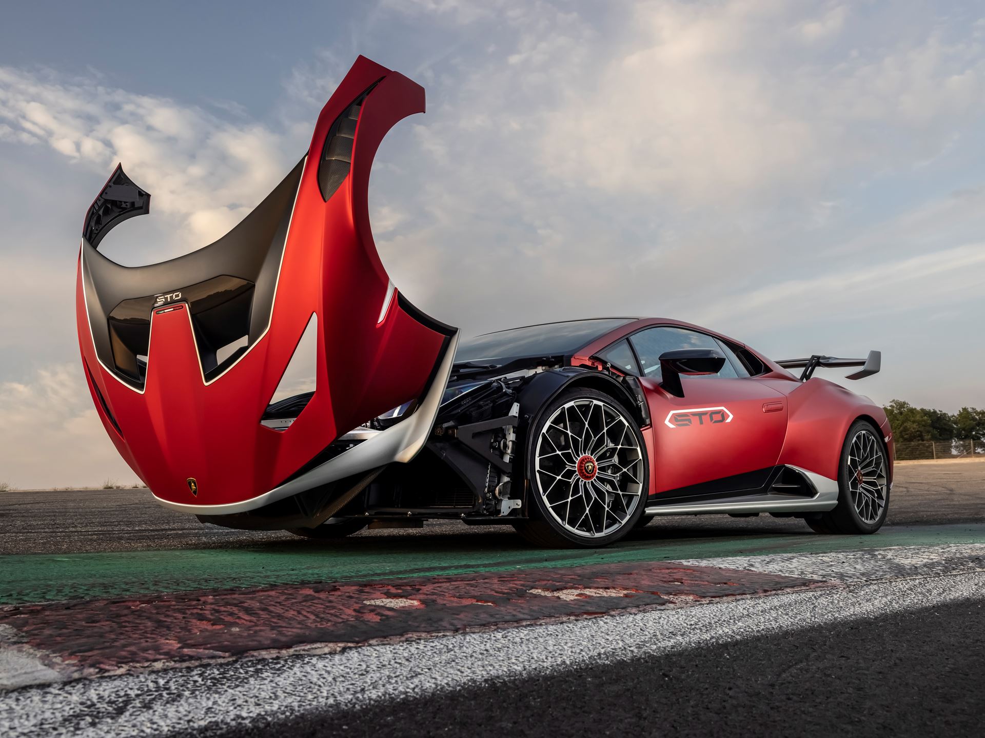 Huracan STO Rosso Epona