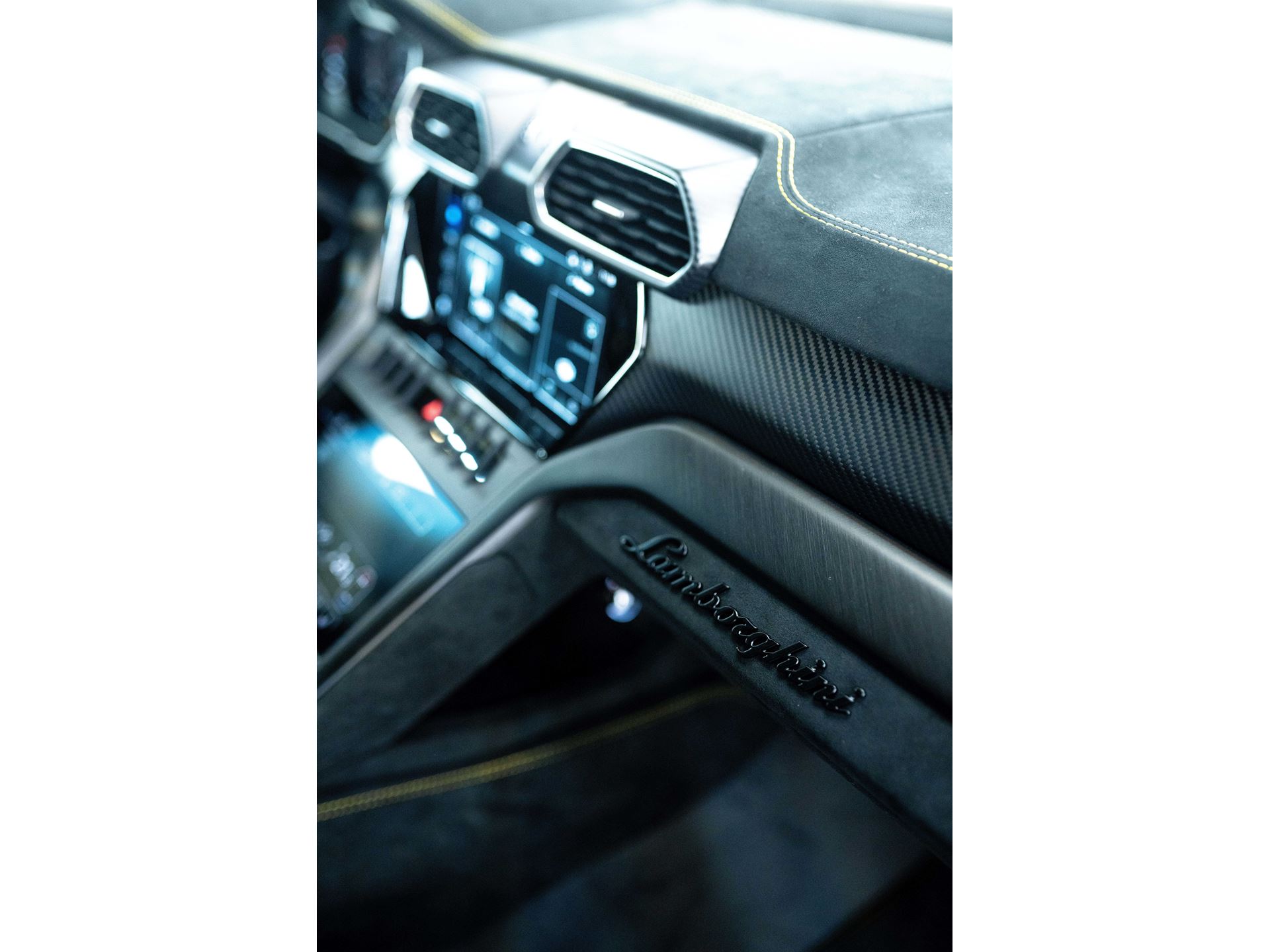 Lamborghini Urus Performante Interior