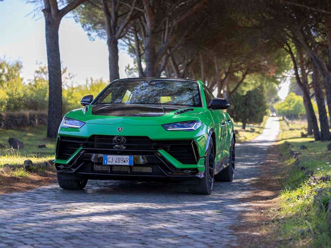 Urus Performante Dynamic Launch Vallelunga 2022