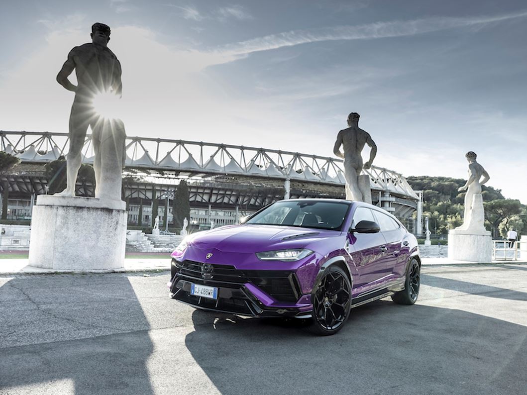 Urus Performante Dynamic Launch Vallelunga 2022