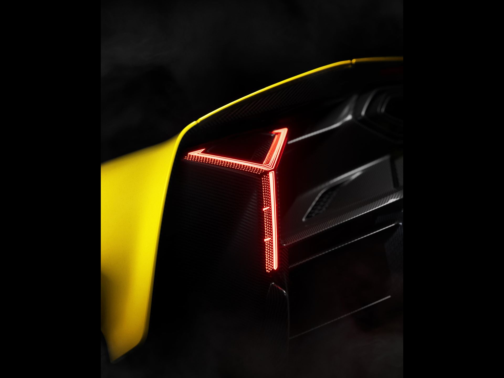 Lamborghini Fenomeno Details vertical Rear light