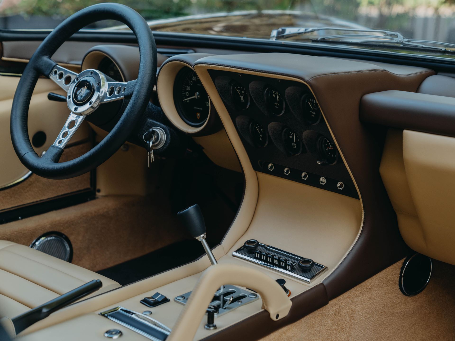 Lamborghini Polo Storico restoration at Anantara