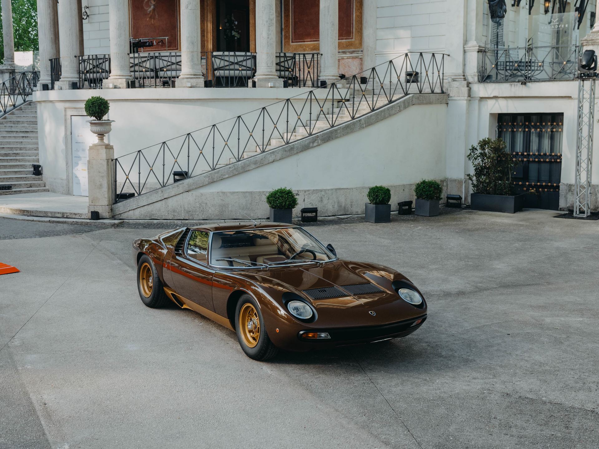 Lamborghini Polo Storico restoration at Anantara