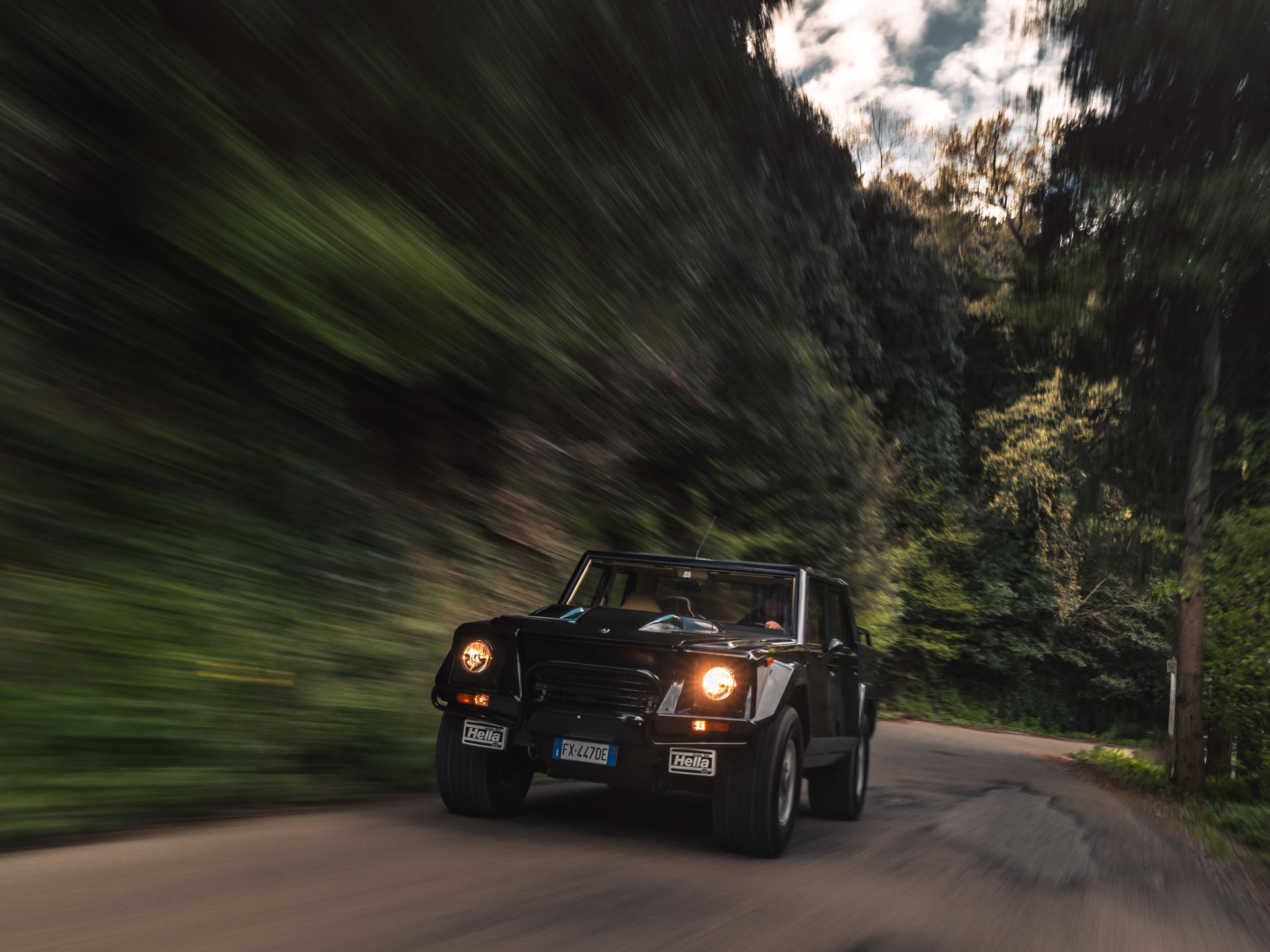 Lamborghini LM002