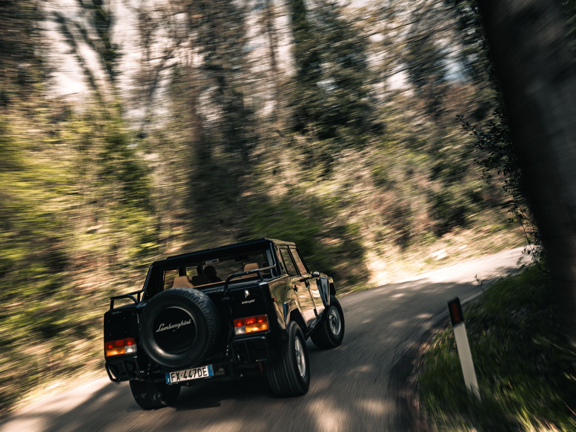 Lamborghini LM002