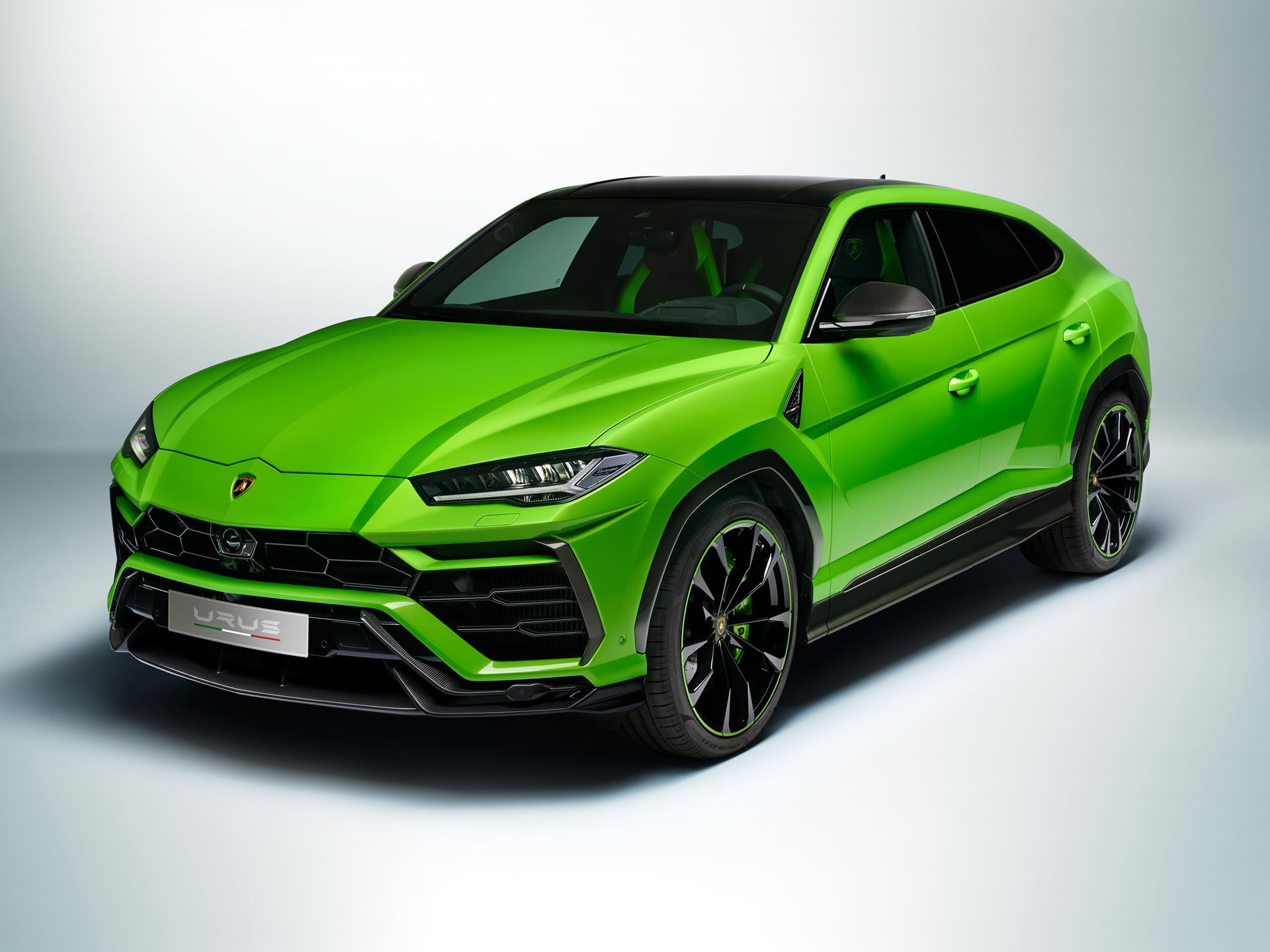 Lamborghini Urus Pearl Capsule Green