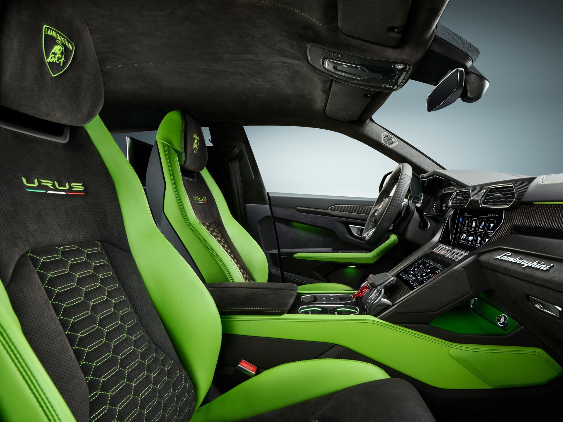 Lamborghini Urus Pearl Capsule Green