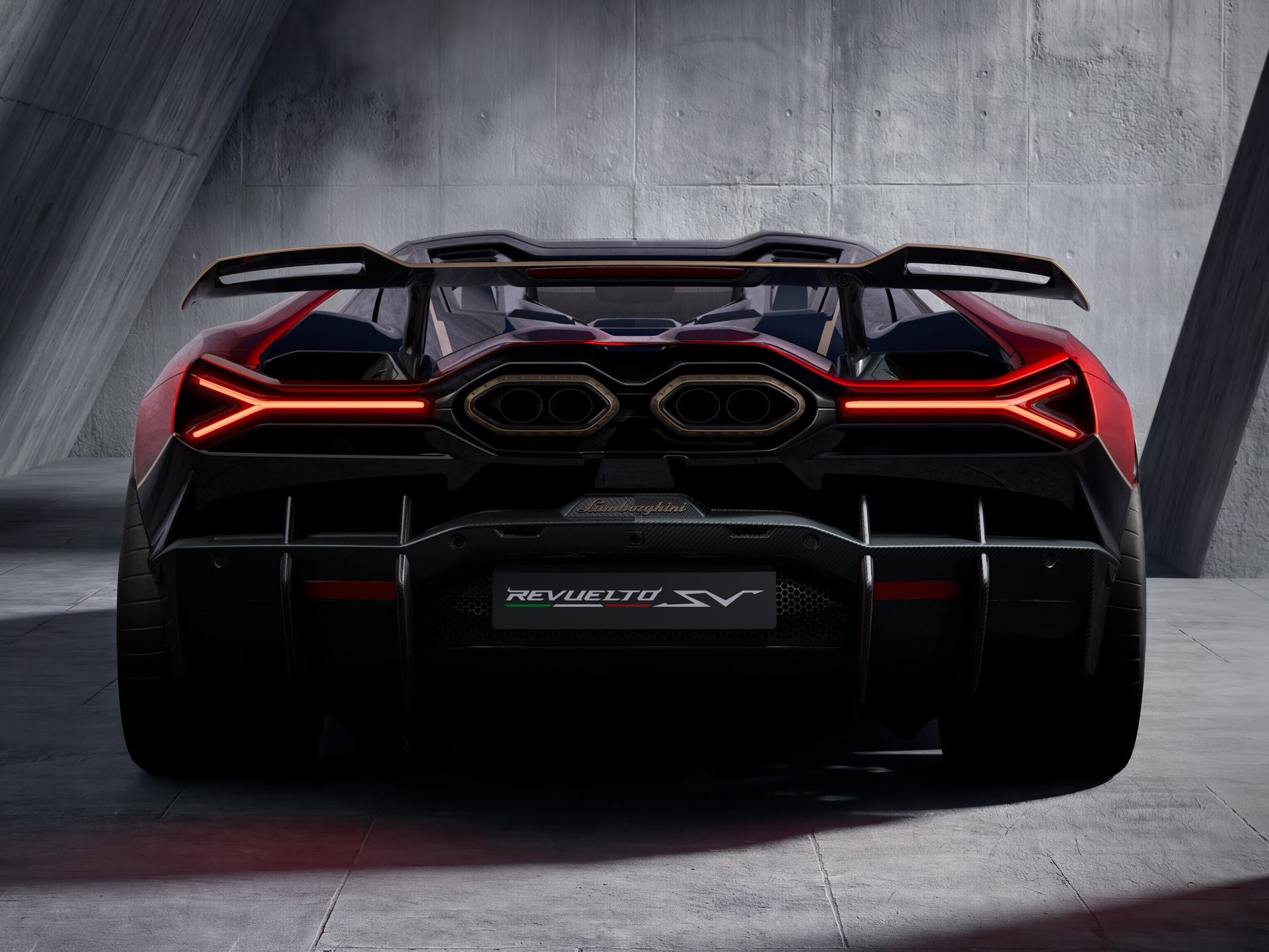 Revuelto SV