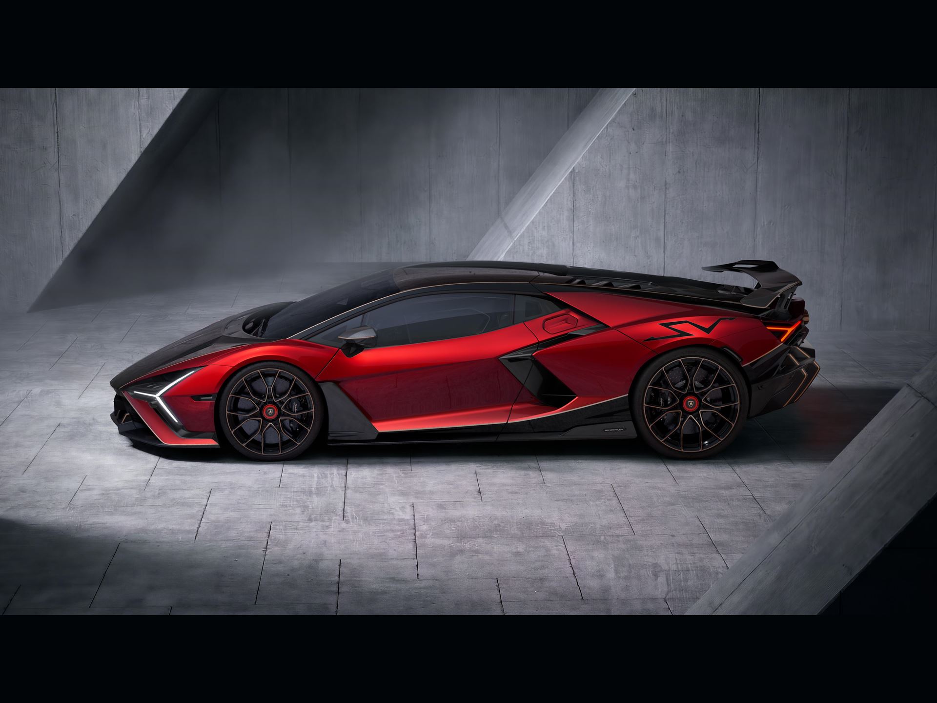 Revuelto SV