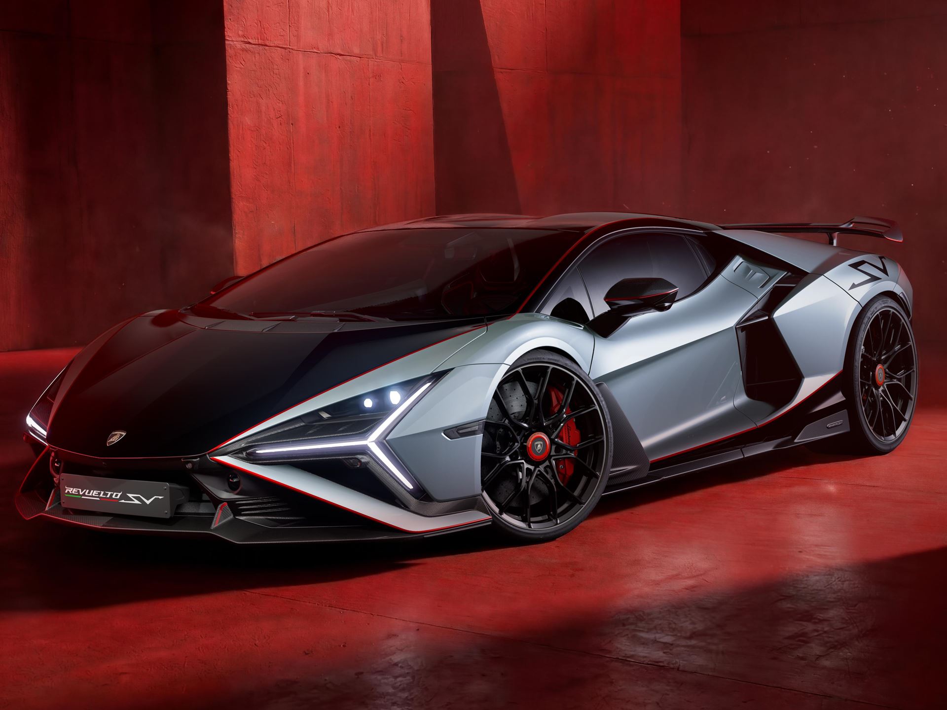 Revuelto SV