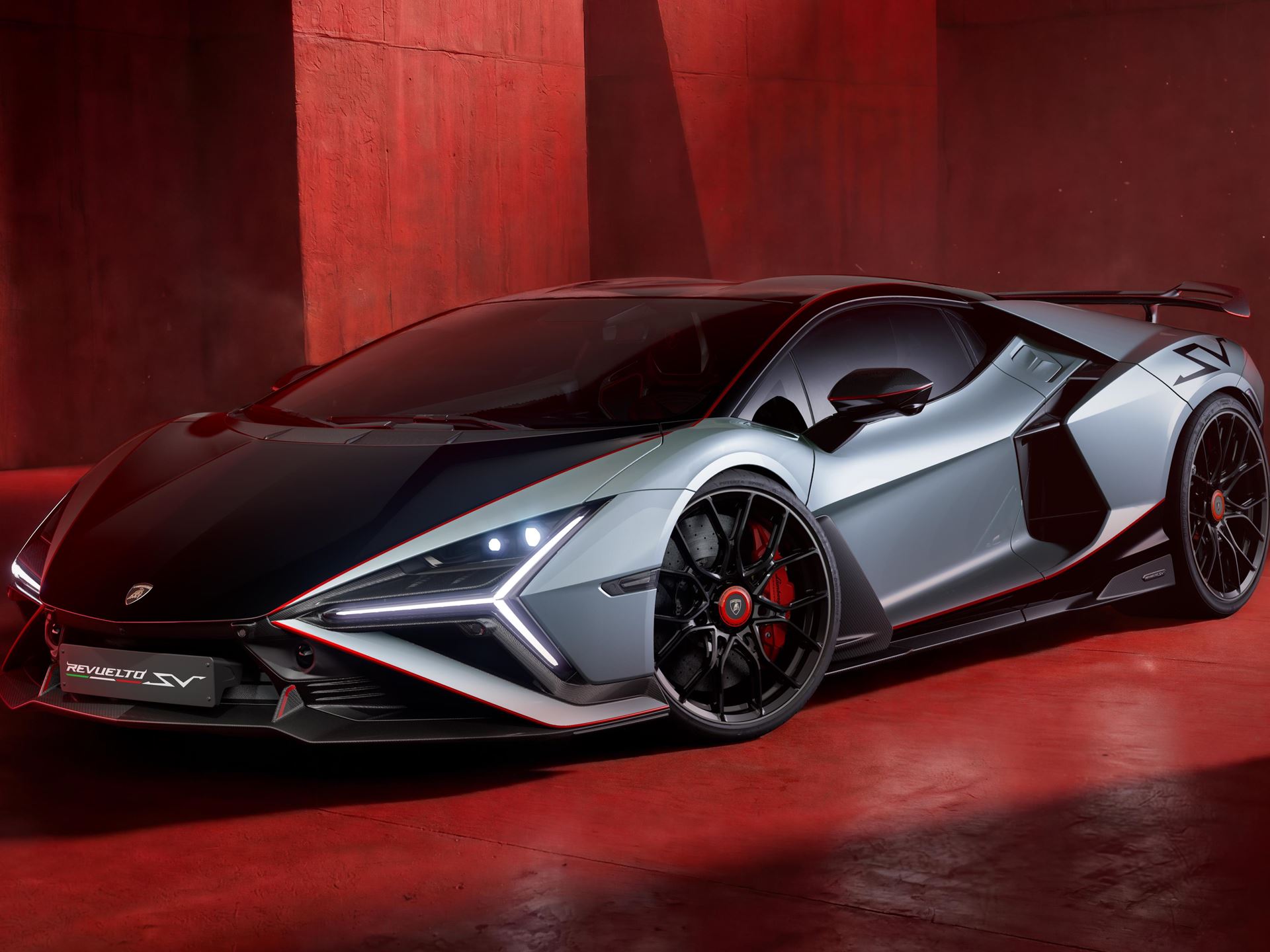 Revuelto SV