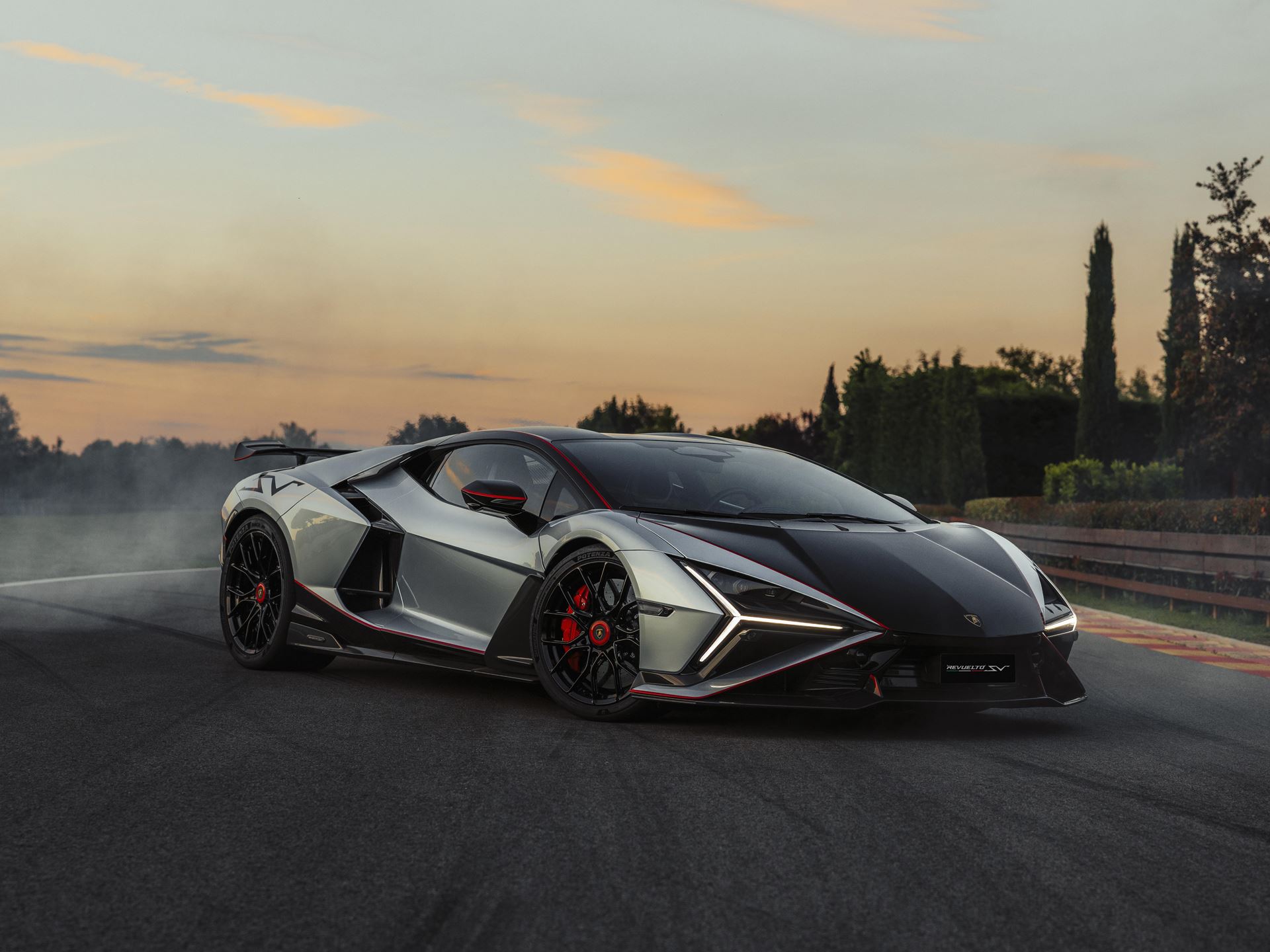 Revuelto SV
