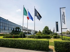 Automobili Lamborghini continues growth  with new half-year sales record