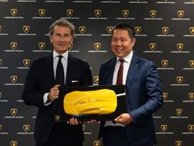 Lamborghini Hatfield: official opening of eleventh UK Lamborghini dealership