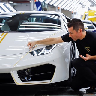 Lamborghini RWD for Pope Francis in production line 05