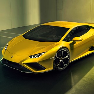 Huracán EVO RWD-3-4 Front top
