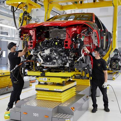 Urus assembly line
