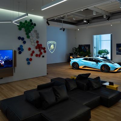 Lamborghini Lounge NYC - Huracán STO 2