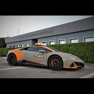Lamborghini Huracán - Follow Me Car for Airport Marconi of Bologna