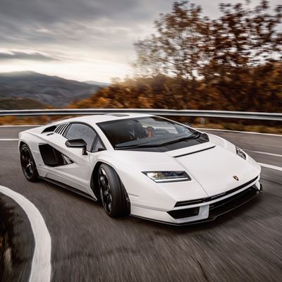 Countach LPI  800-4 Dynamic