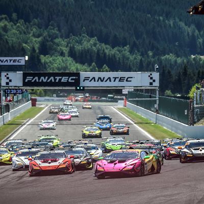 Lamborghini Super Trofeo Europe - race two start