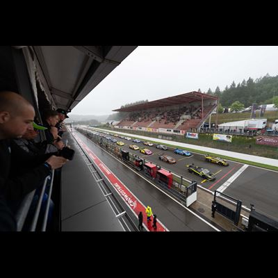 Lamborghini Super Trofeo Europe Race two start