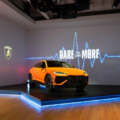 Lamborghini Urus SE Makes US Premiere in New York