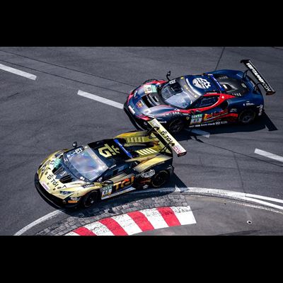 Jordan Pepper race one battle